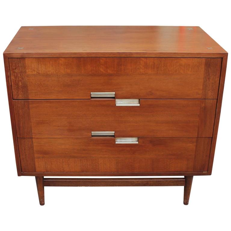 American Of Martinsville Dresser Or Chest At 1stdibs American Of Martinsville Dresser Or Chest For