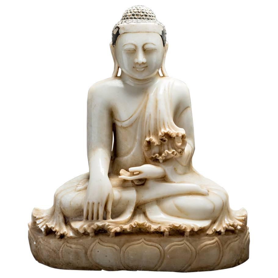 18th Century Mandalay Marble Seated Buddha For Sale