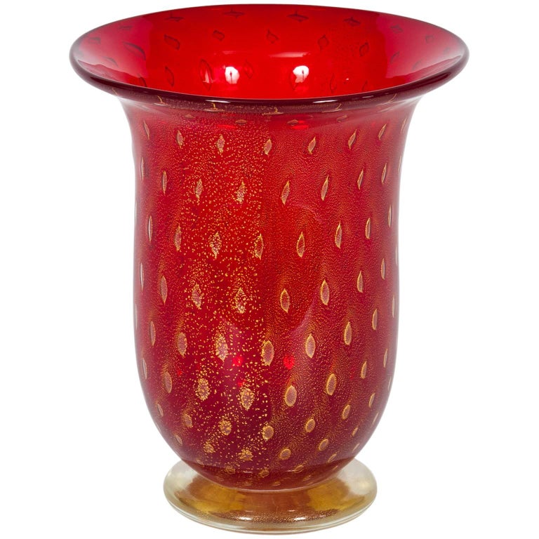 Italian Venetian Vase in Murano Glass Red and Gold 1980s For Sale
