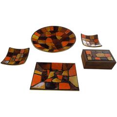 Five-Piece Jon Marin Mid-Century Modern Enamel and Wood Table Top Set 4