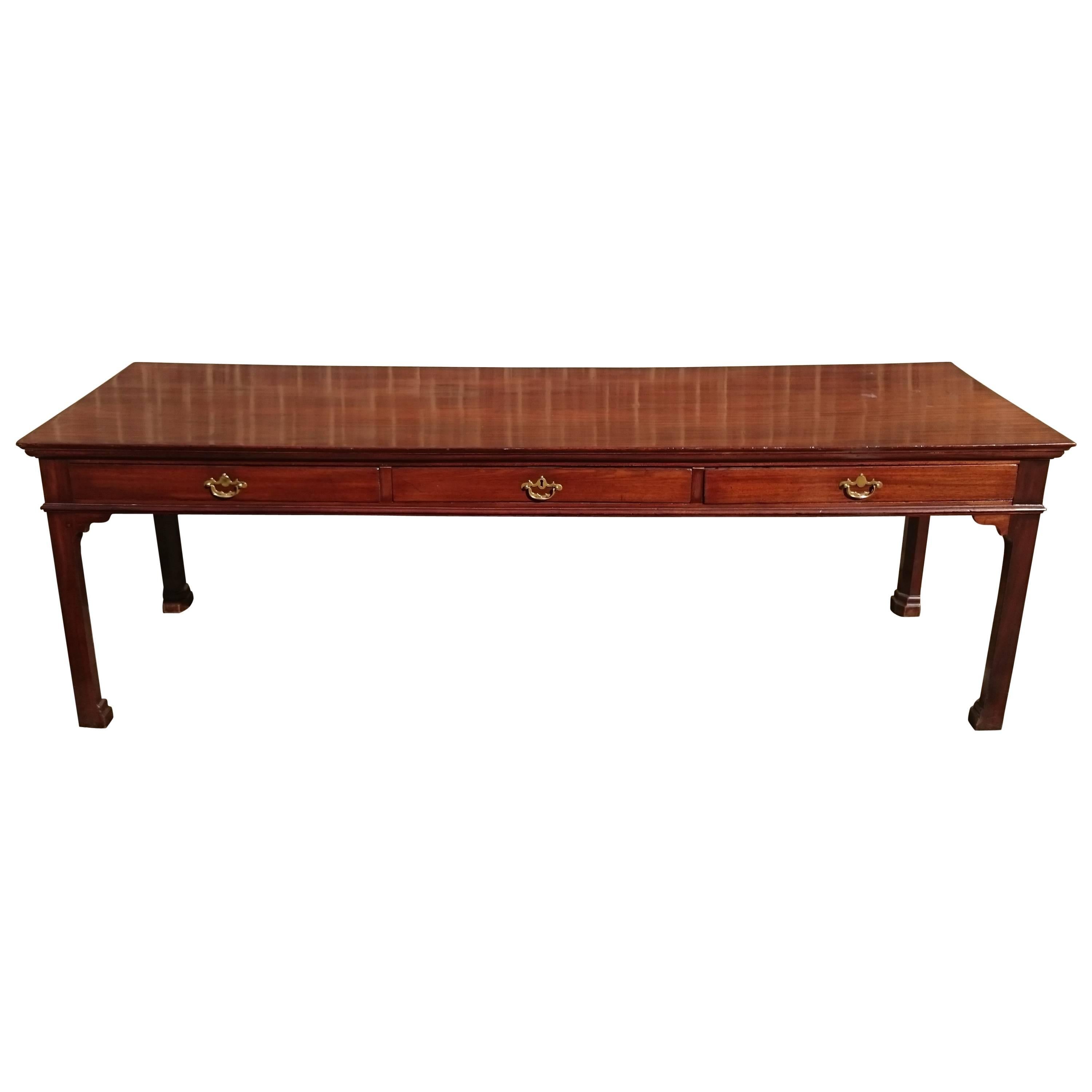Large-Scale George III Period Mahogany Serving Table For Sale