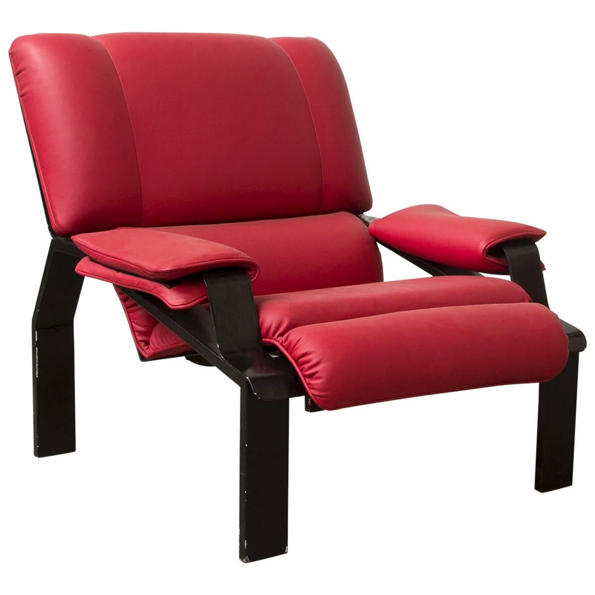 1964, Joe Colombo, Super Comfort Chair in Red Leather and Black Base for B-Line For Sale
