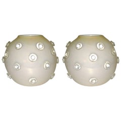 1980s Italian Pair of Modern Iridescent White and Gold Murano Glass Round Vases