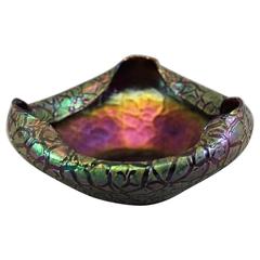 Early Contemporary hand blown emerald Iridescent Bowl One of a Kind 