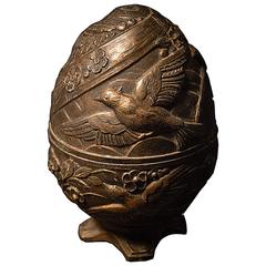 Bronze Art Nouveau Egg Decorated with Birds and Floral Foliage, 20th Century