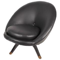 Mid-Century Modern Overman Style Swivel Pod Chair 10