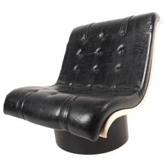 Mid-Century Modern Wide Tufted Slipper Chair 12