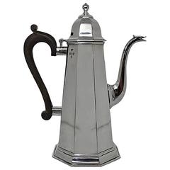 Sterling Silver Octagonal Coffee Pot London 1977 Goldsmiths
Co Ltd Sterling Silver Octagonal Coffee Pot London 1977 Goldsmiths
Co Ltd