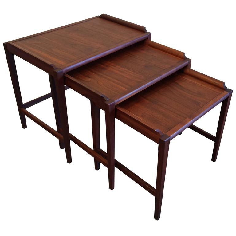 MidCentury Modern Walnut Nesting Tables, USA, 1950s at 1stDibs
