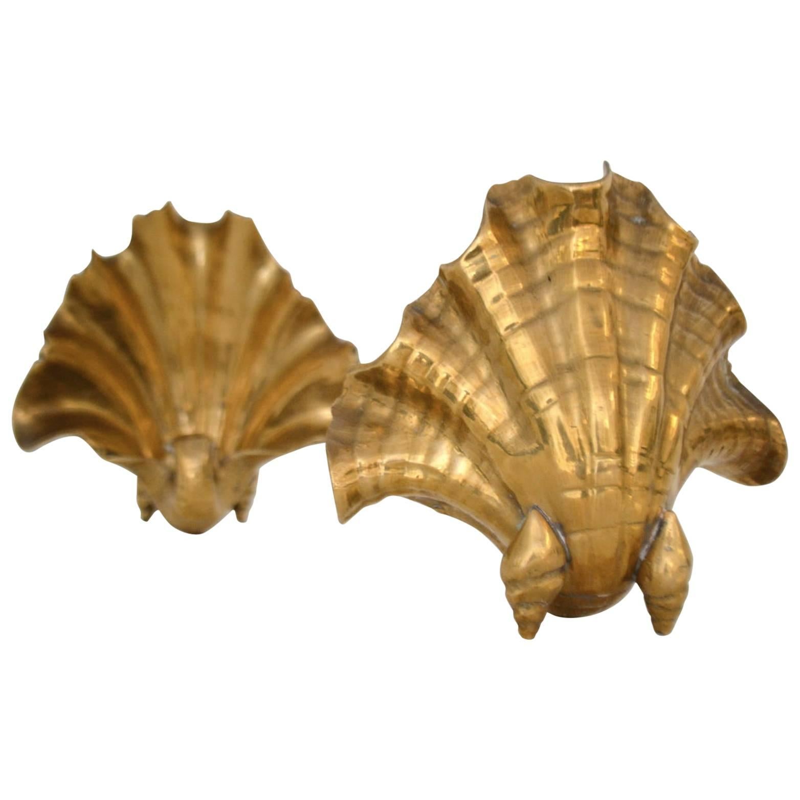 Pair of Italian Brass Shell Garniture For Sale 2
