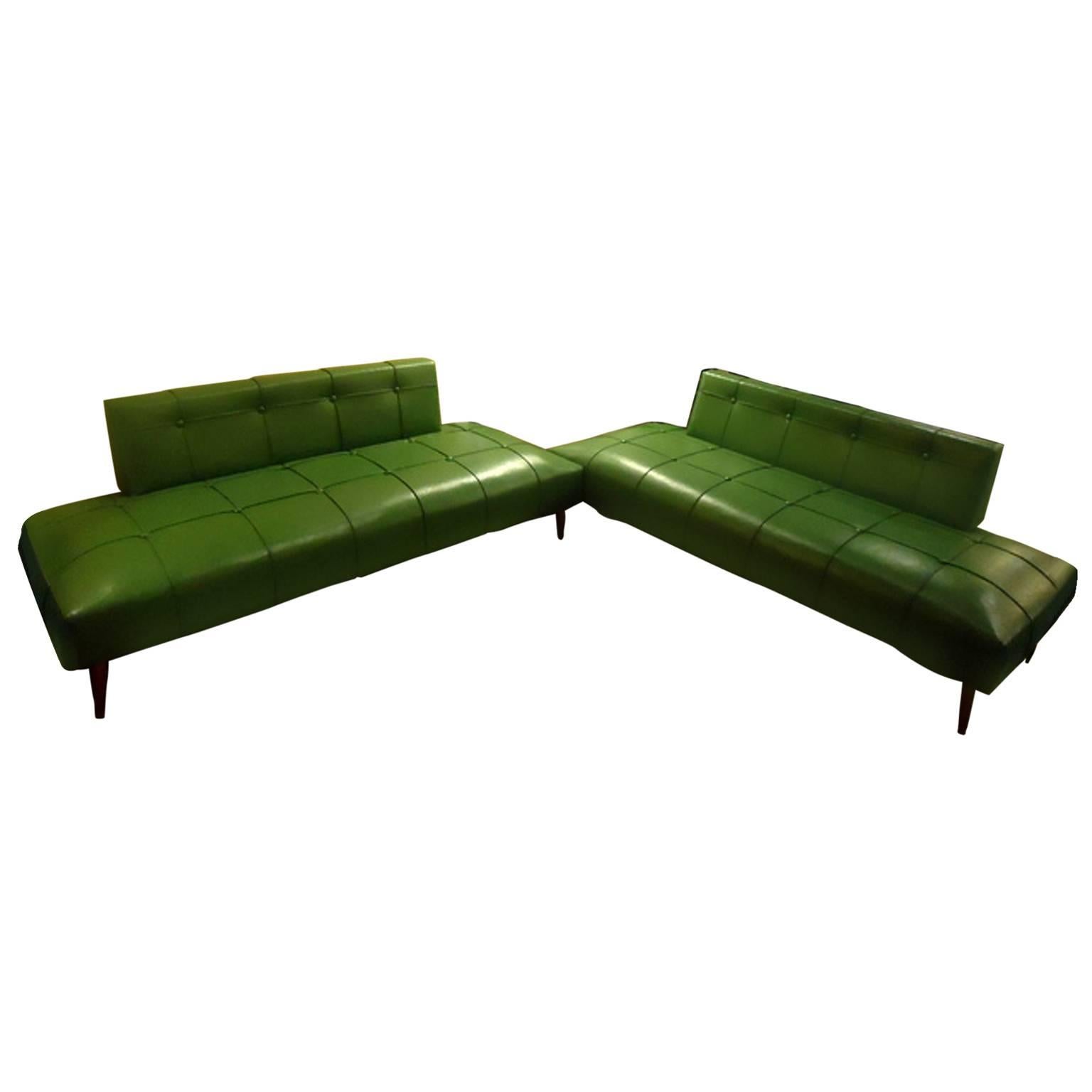 Mid-Century Danish Daybeds For Sale
