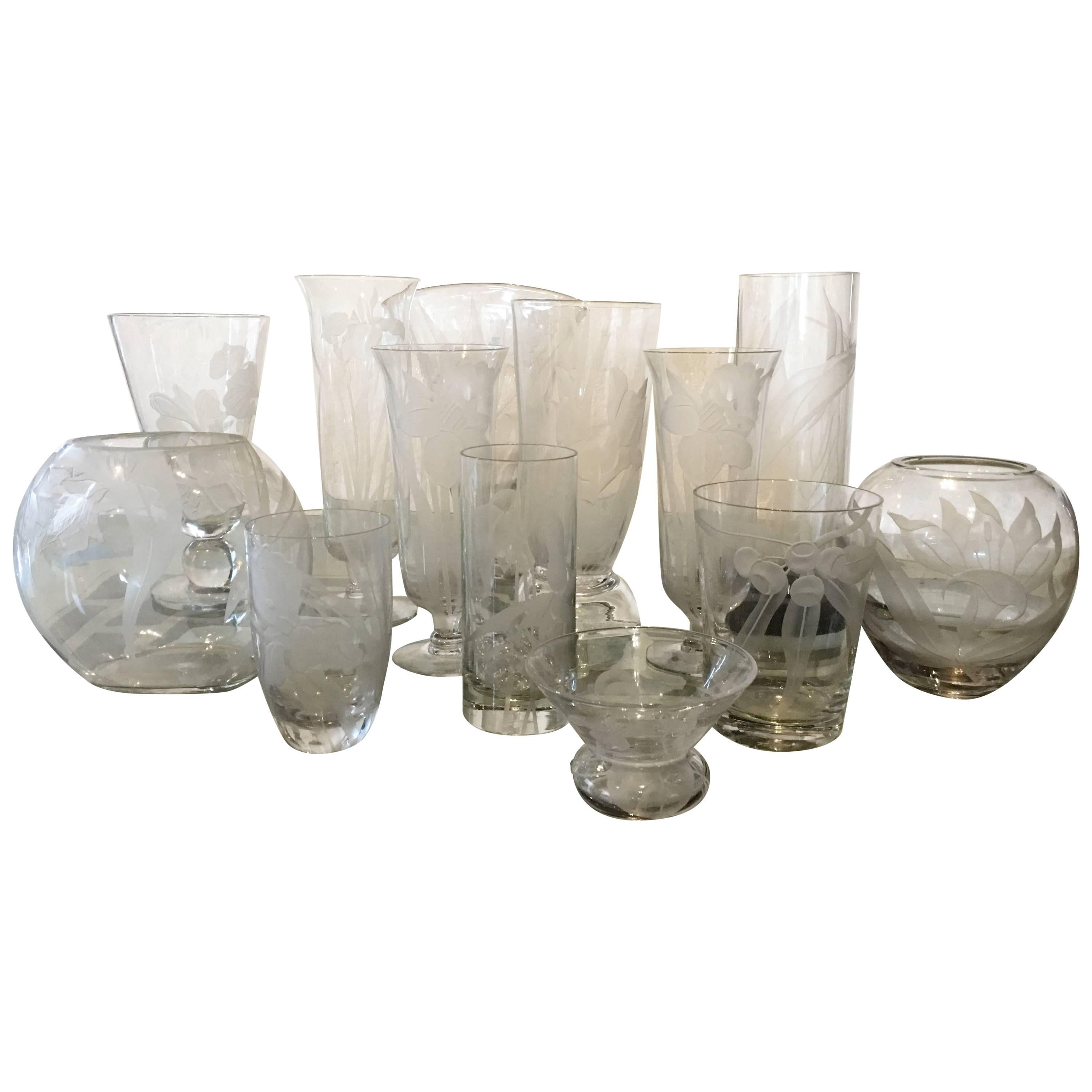 Large 13 Piece Collection of Dorothy Thorpe Floral Etched Glass Vases