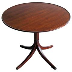 Very Rare 1930s Side table with Round Top in Cuban Mahogany by Frits Henningsen