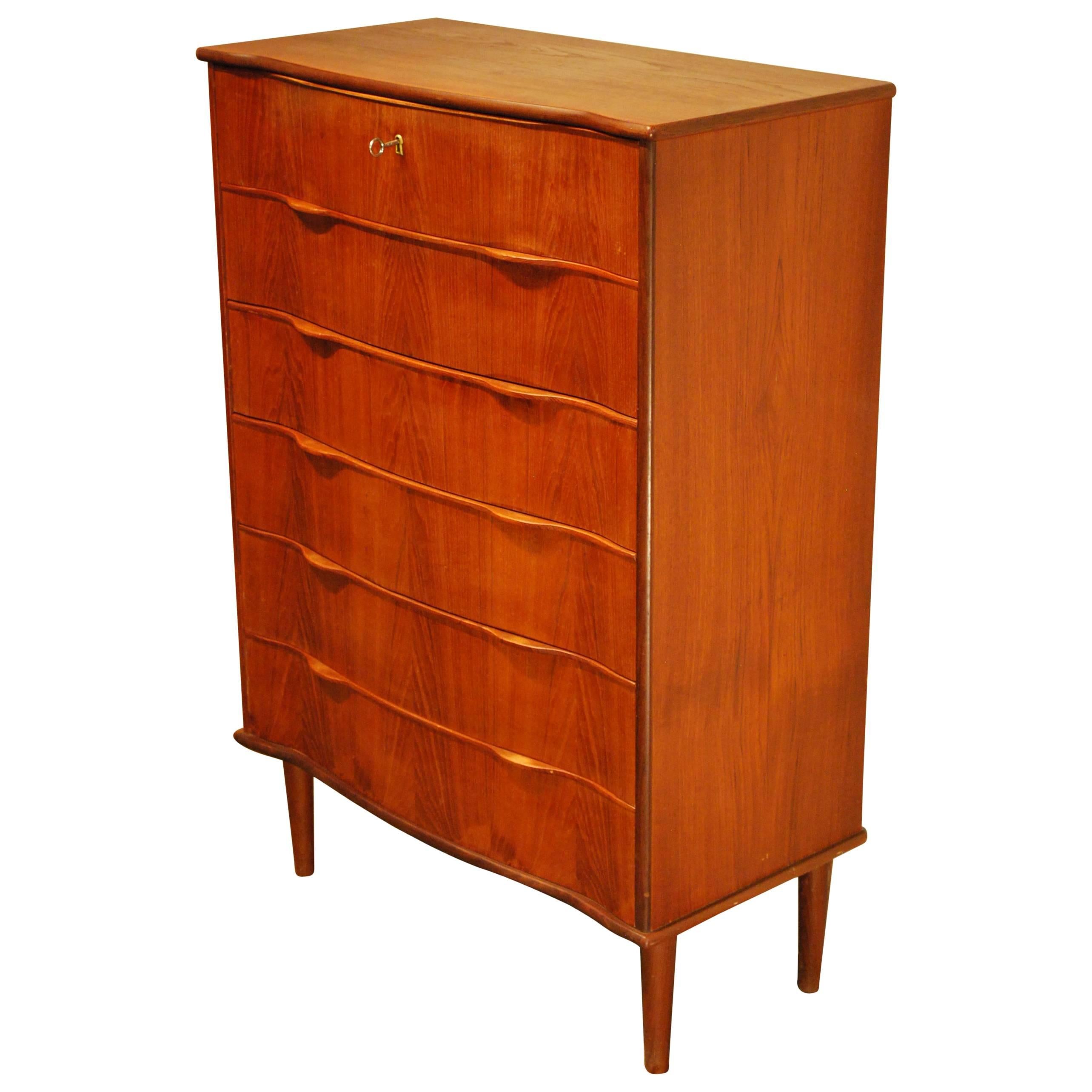 Mid-Century Modern Serpentine Teak Six-Drawer Chest, circa 1950