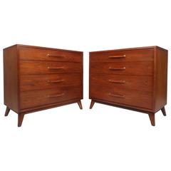 Pair of Mid-Century Modern Chest of Drawers by Henredon 1