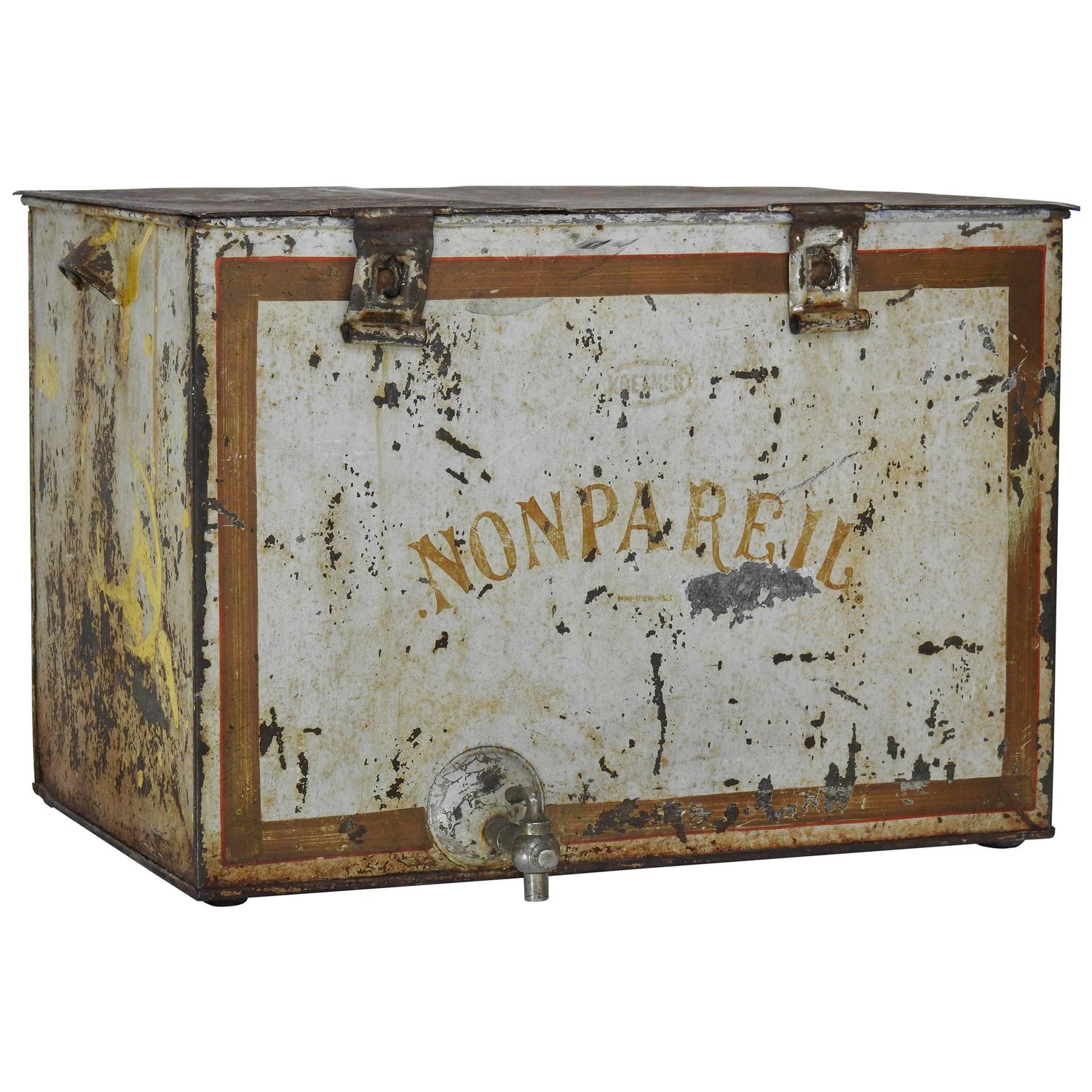 20th Century French Non Pareil Metal Ice Box For Sale at 1stdibs