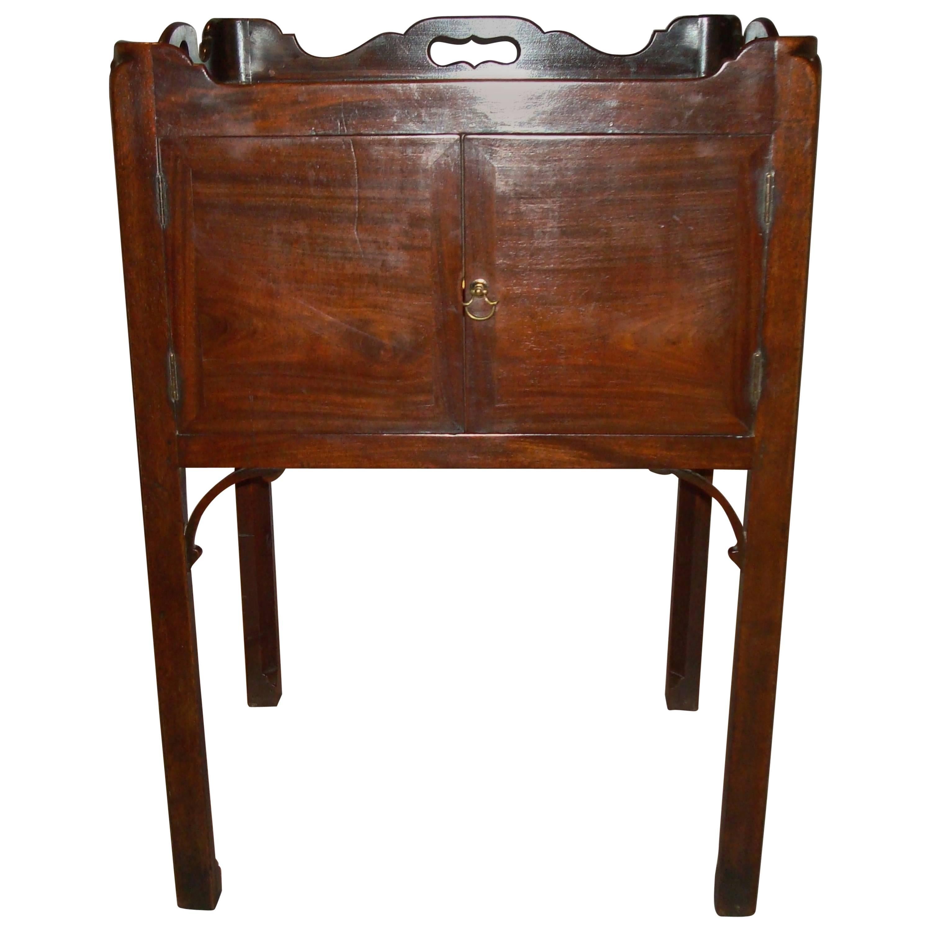 Georgian Mahogany Tray Top Bedside Cabinet For Sale