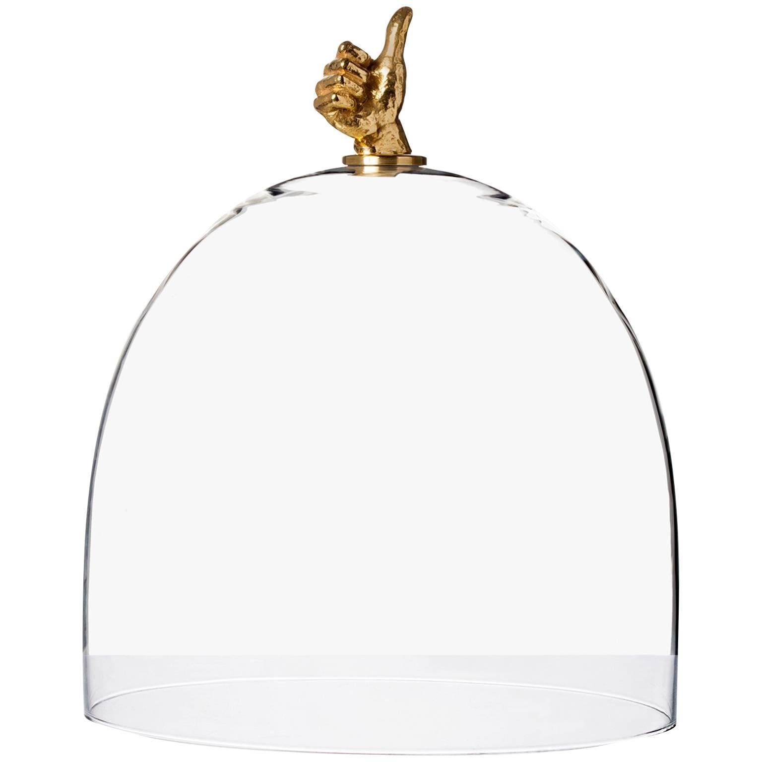 Titolato, cupola in vetro e ottone di buona qualità