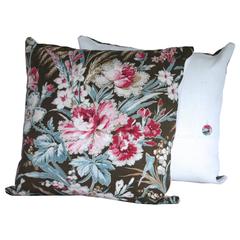 Pair of Antique French Floral Cotton and Linen Pillows 1
