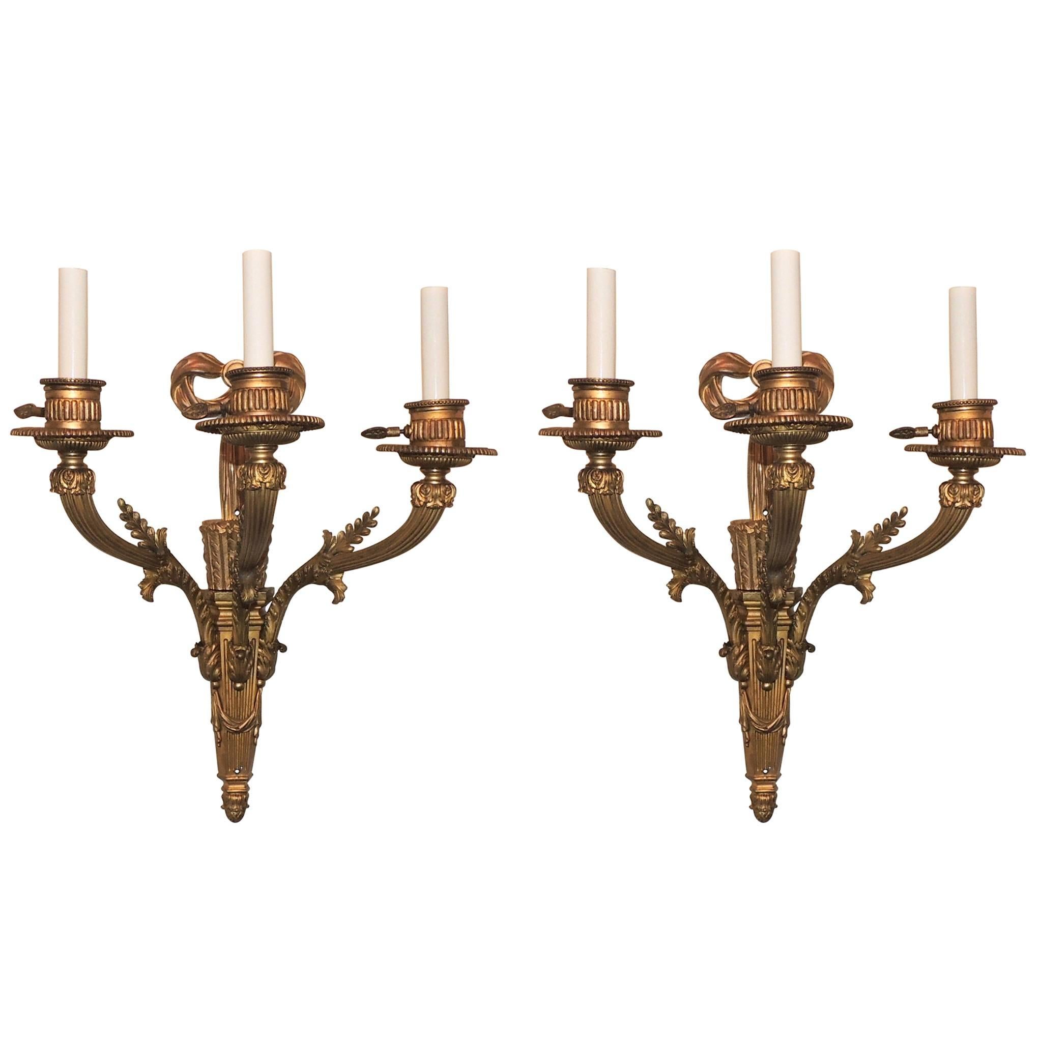 Beautiful Large Three-Arm Caldwell Gilt Doré Bronze Regency Sconces Ribbon Top For Sale
