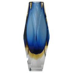 Italian Murano Glass Sommerso Faceted Vase by Mandruzzato 7