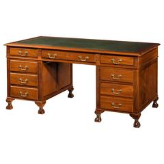 Early 20th Century Mahogany Pedestal Desk 2