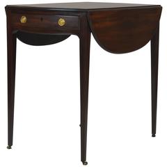 Elegant 19th Century English Sheraton Mahogany Two-Drawer Oval Pembroke Table