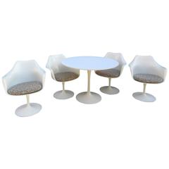 Eero Saarinen for Knoll Associates 42 Inch Table 