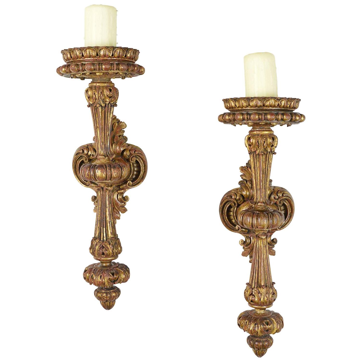 Pair of 19th Century Italian Large Scale Giltwood Sconces For Sale at 1stdibs