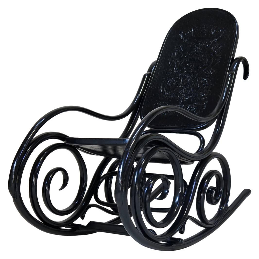 Rocking Chair aus Bugholz, Thonet zugeschrieben, frühes 20. Jahrhundert im Angebot