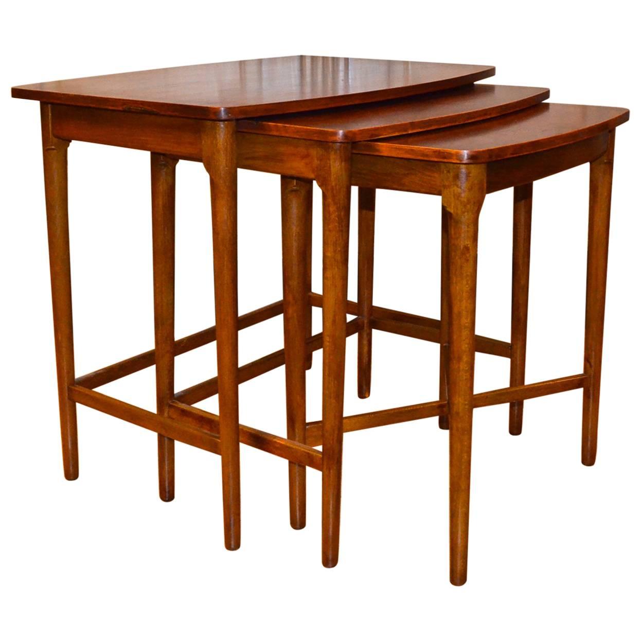 Nesting Table in Pallisandre by Fritz Hansen, 1952 For Sale