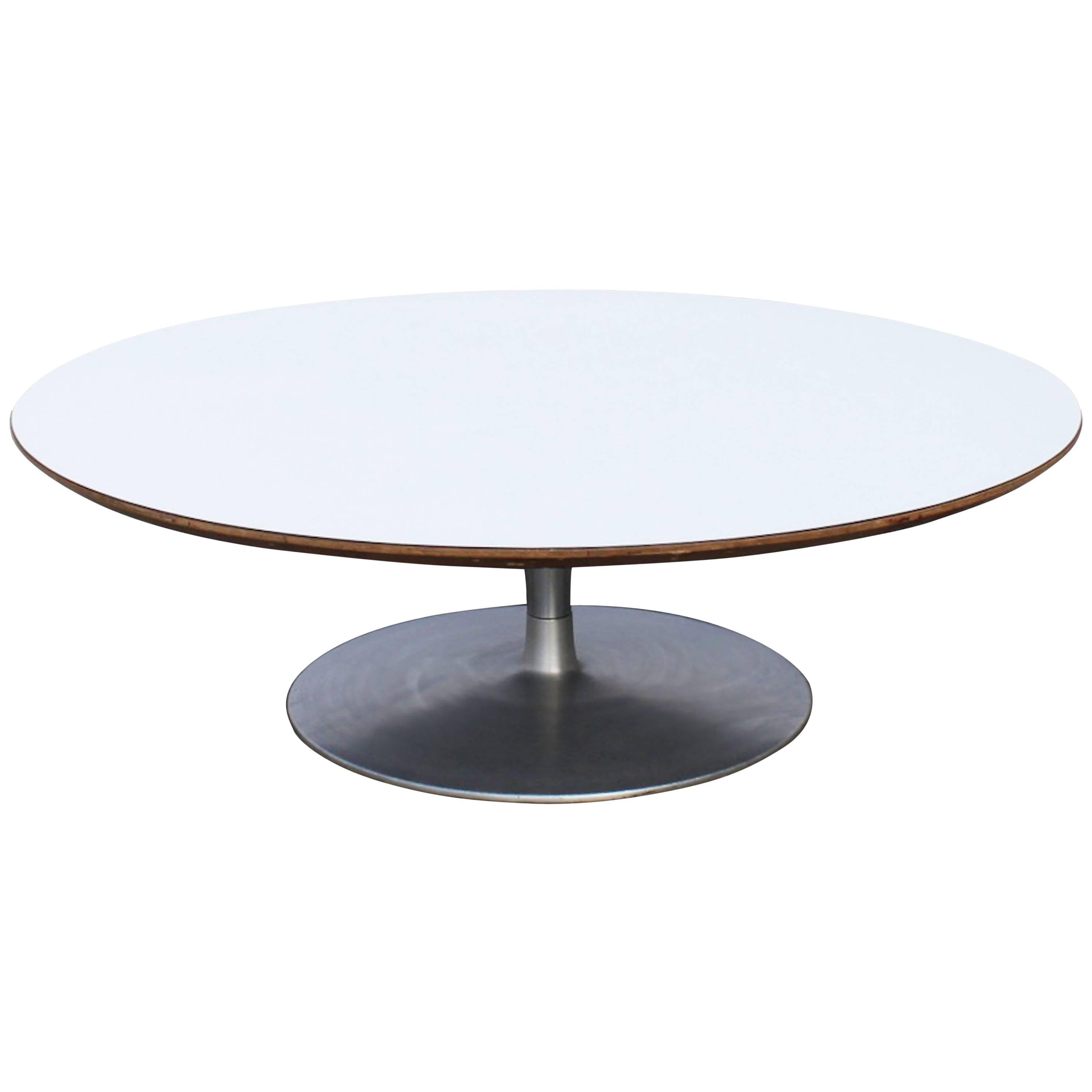 Coffee Table by Pierre Paulin for Artifort, 1960s For Sale