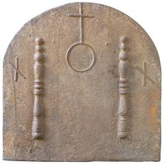 16th Century Gothic Arms Fireback 11