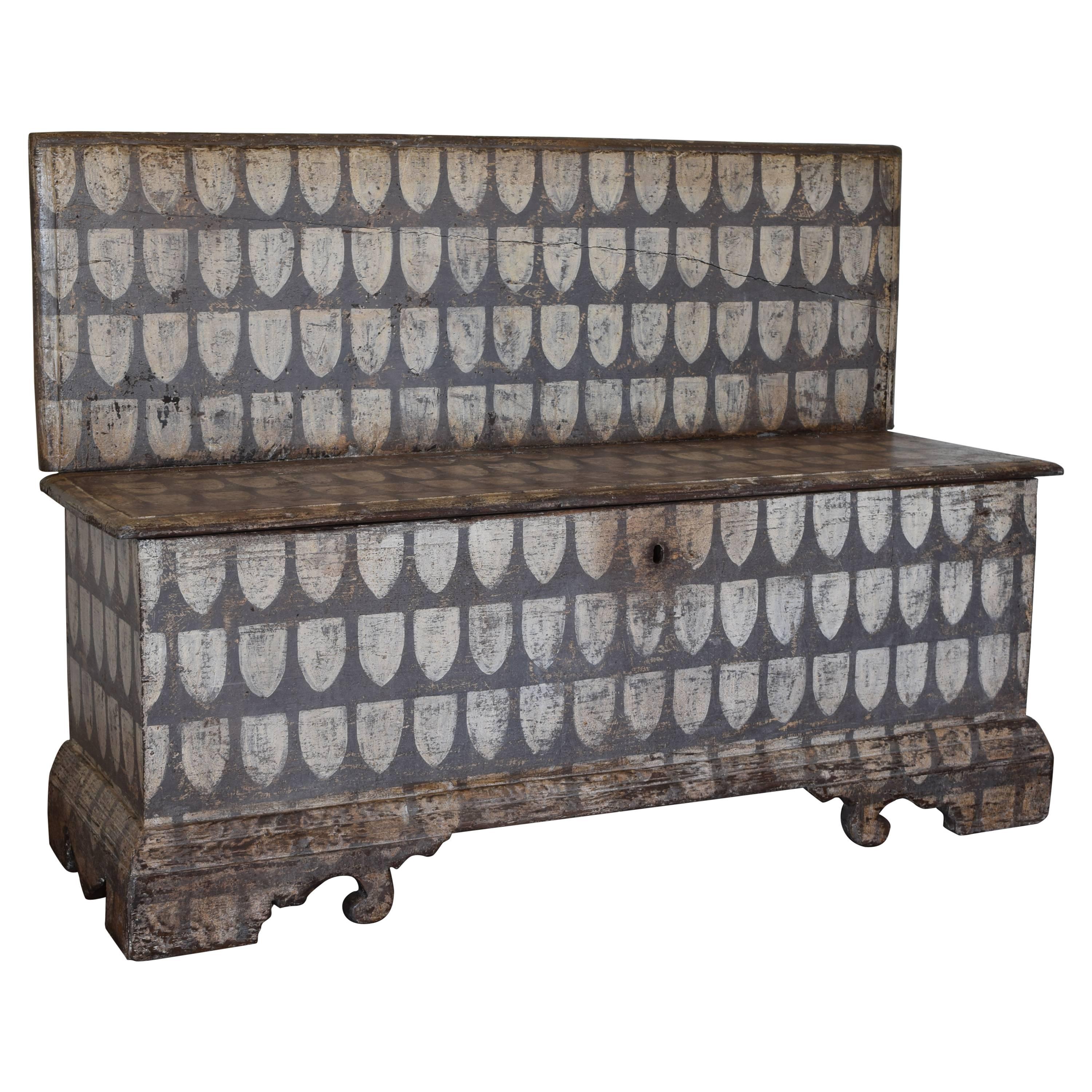 Italian Baroque Painted Cassapanca from Tuscany, Late 17th-Early 18th Century