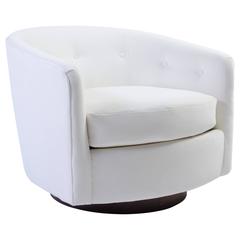 Fauteuil pivotant Milo Baughman pour Selig en velours blanc neige