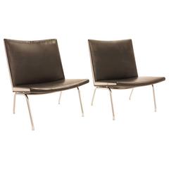 Pair of Airport-Chairs by Hans J. Wegner, Denmark, Designed 1958