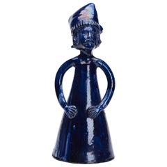 Pichet de caractère en céramique rouge émaillée bleue signé, 19ème siècle
