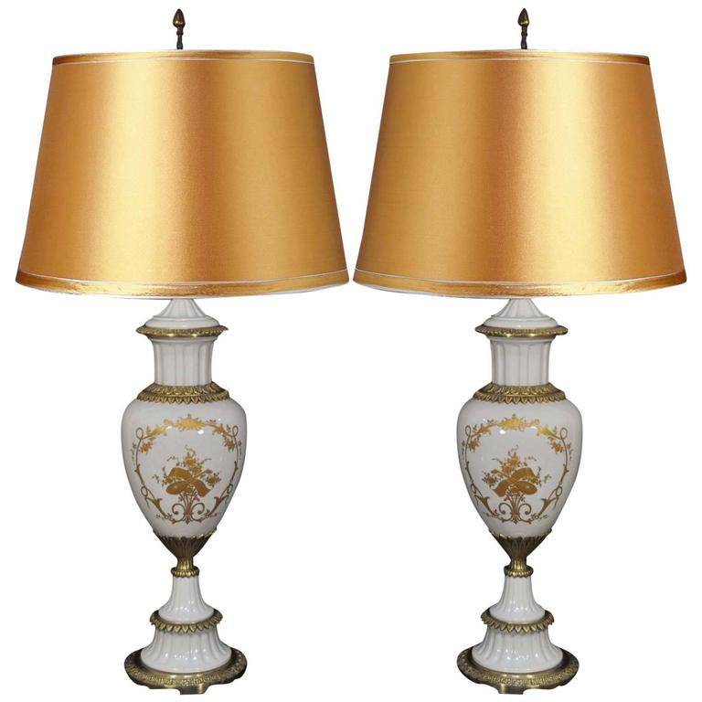 Pair Of Sèvres French Hand Painted Porcelain Urn Form Table Lamps Pair Of Sèvres French Hand Painted Porcelain Urn Form Table Lamps White Gold For