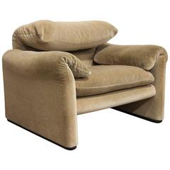 1973, Vico Magistretti for Cassina, Maralunga Chair in Original Fabric 12