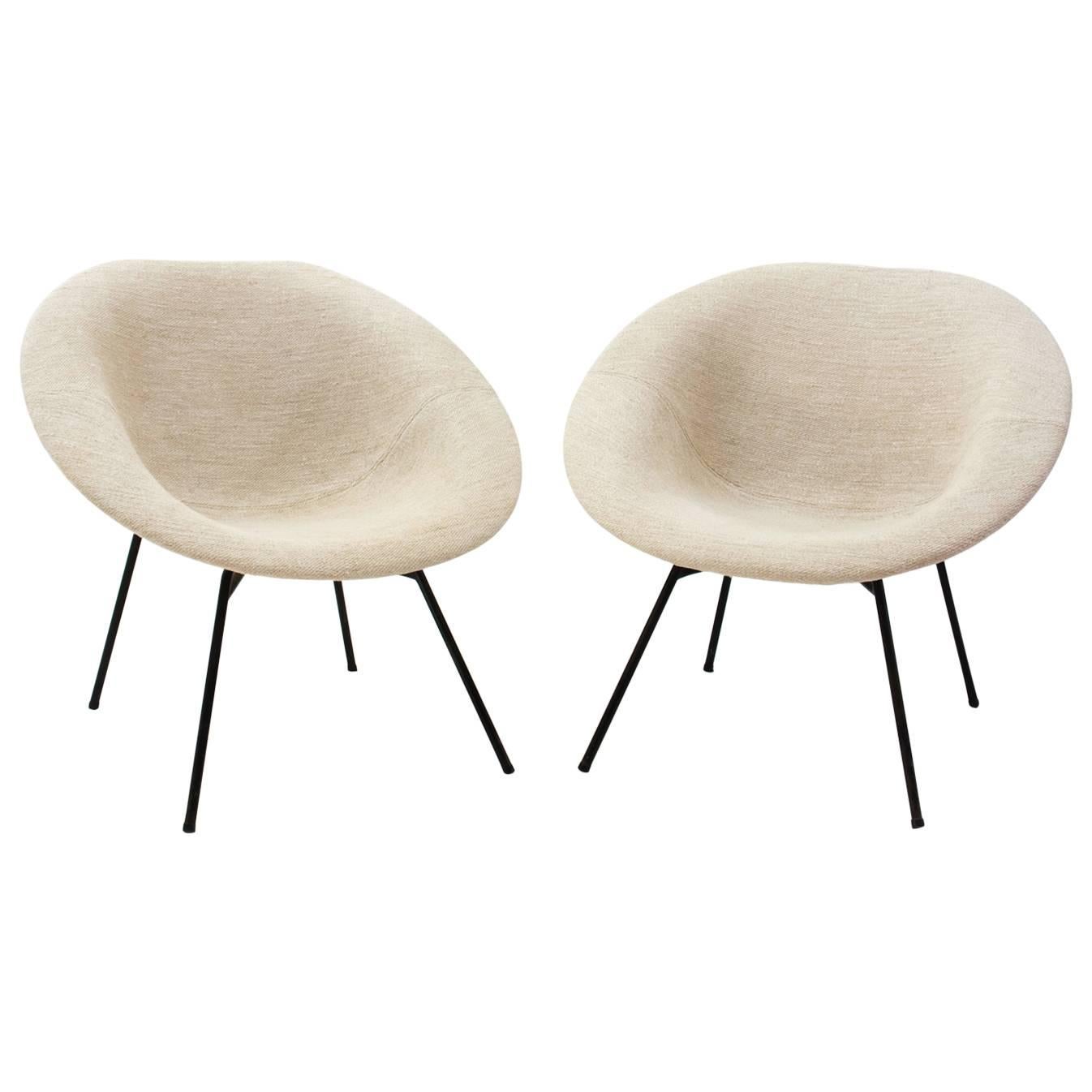 Paire de fauteuils français par Claude Vassal pour Les Magasins Pilotes:: fin des années 1950