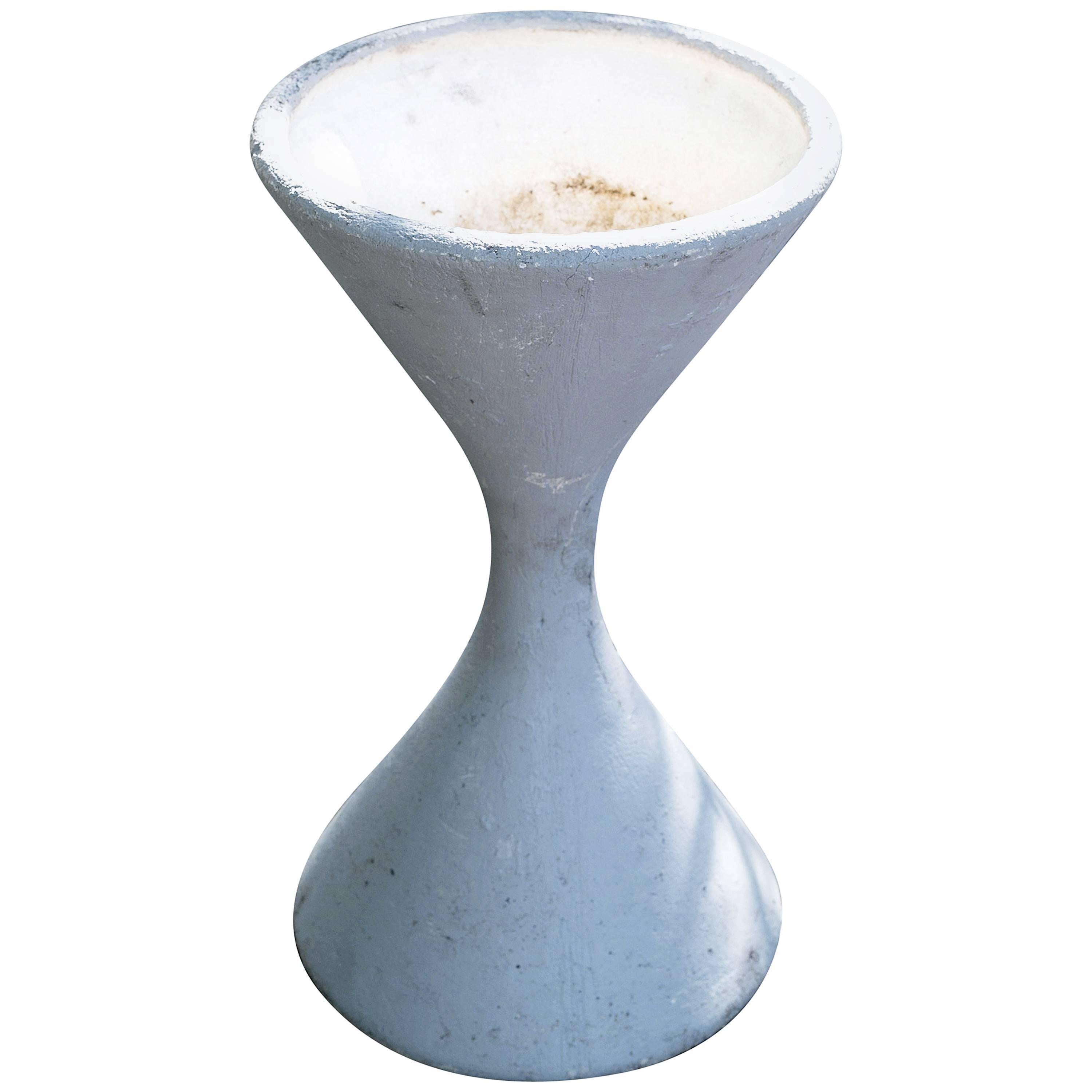 Small Grey Painted Fiber Cement Willy Guhl Diablo Spindle Planter
