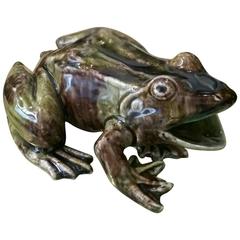Portuguese Palissy Style, circa 1880, Frog Sconce