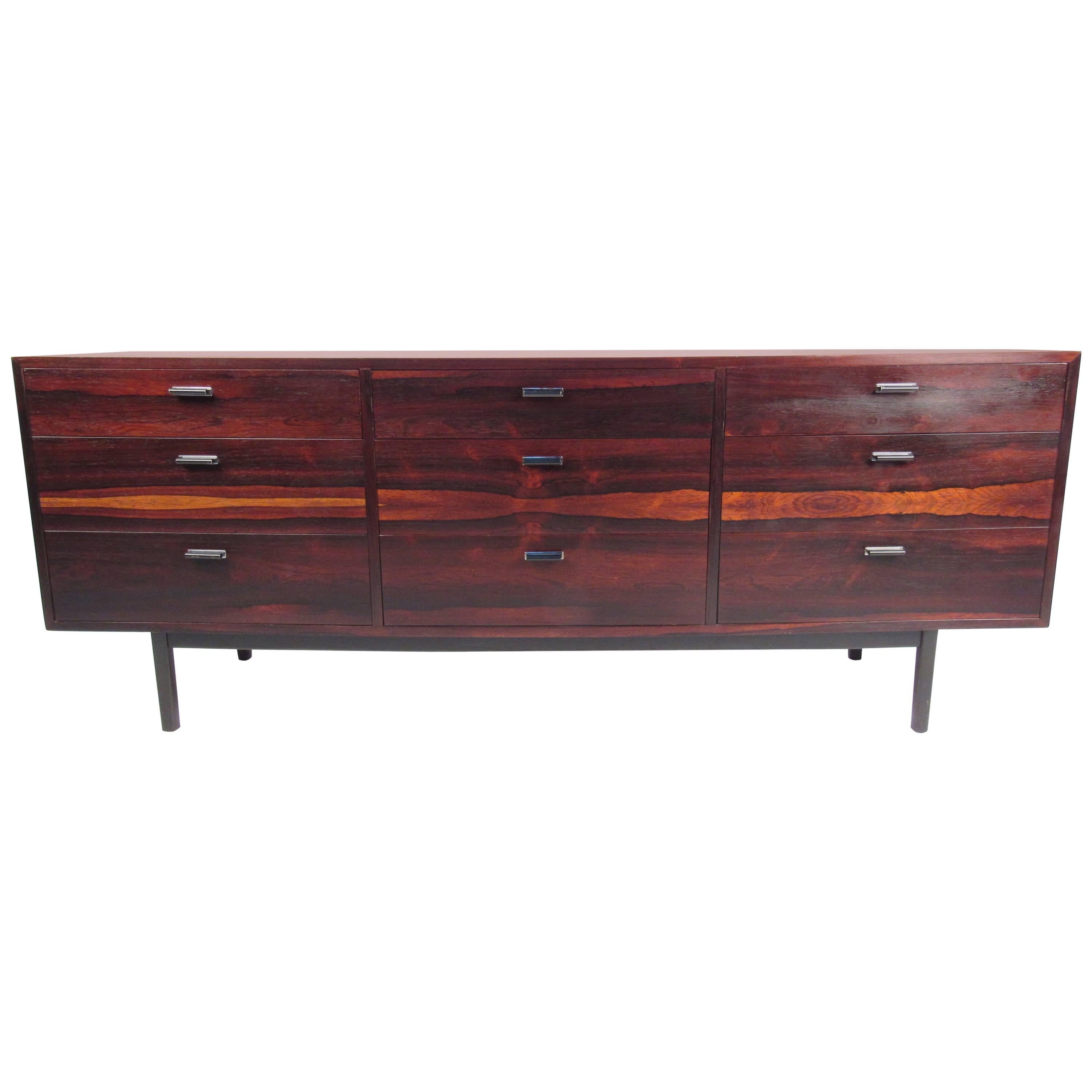 Mid-Century Modern Rosewood Dresser in the Manner of Florence Knoll