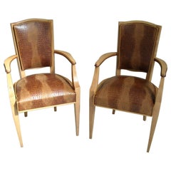 Pareja de sillas auxiliares This de 1940 Abedul con piel auténtica con estampado de cocodrilo
