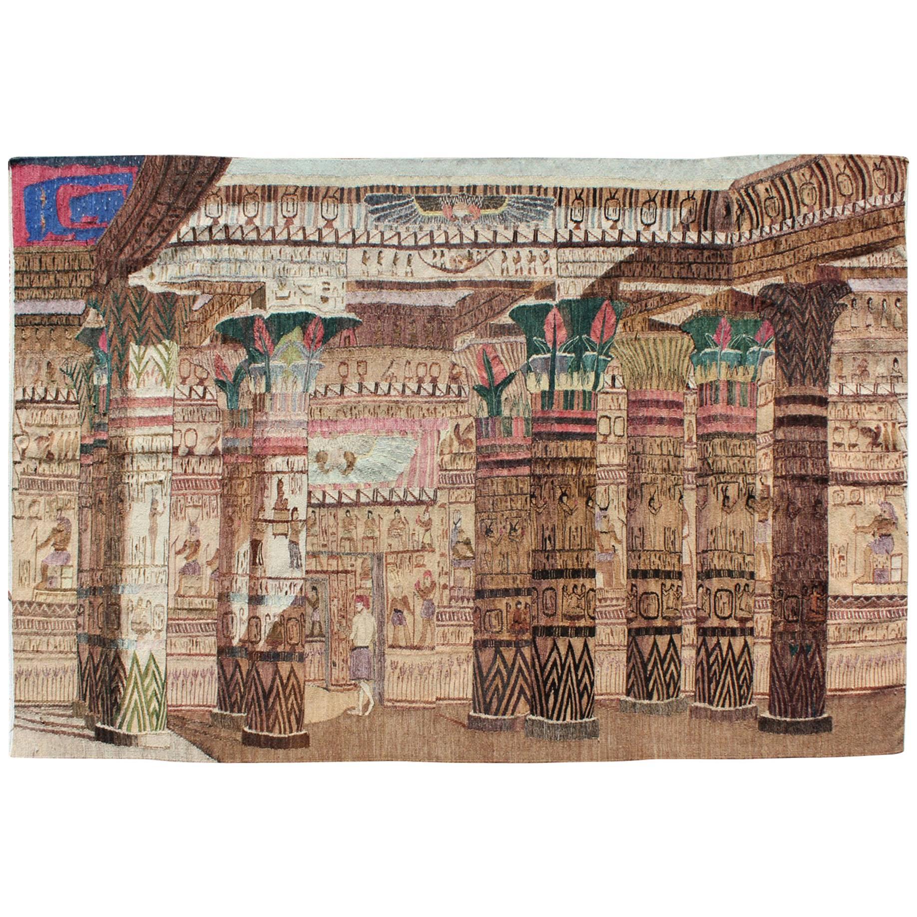 Seltener Vintage-Wandteppich mit exquisiter Szene der ägyptischen Architektur und Säulen im Angebot