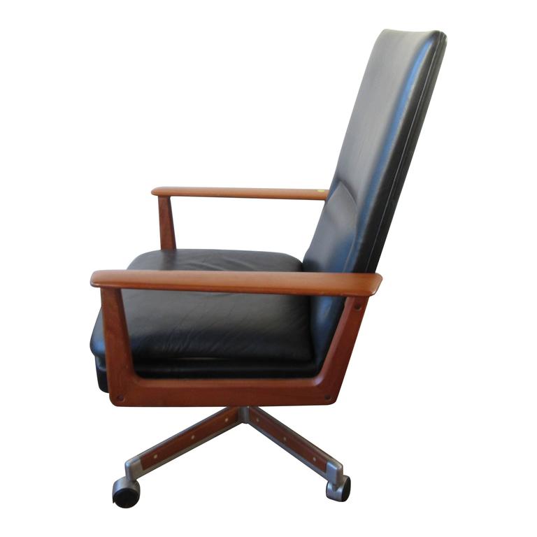 Arne Vodder Desk Chair In Teak And Leather