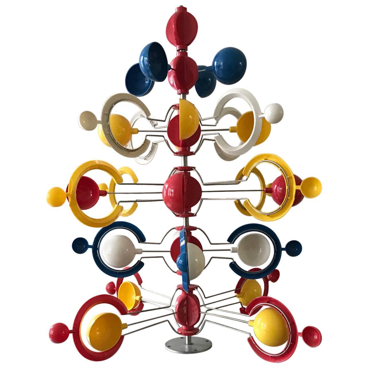 „Energy Pyramide“ von Cesar Manrique im Angebot