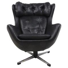 Vintage Modern Swivel Child's Lounge Chair in the Style of Arne Jacobsen 4