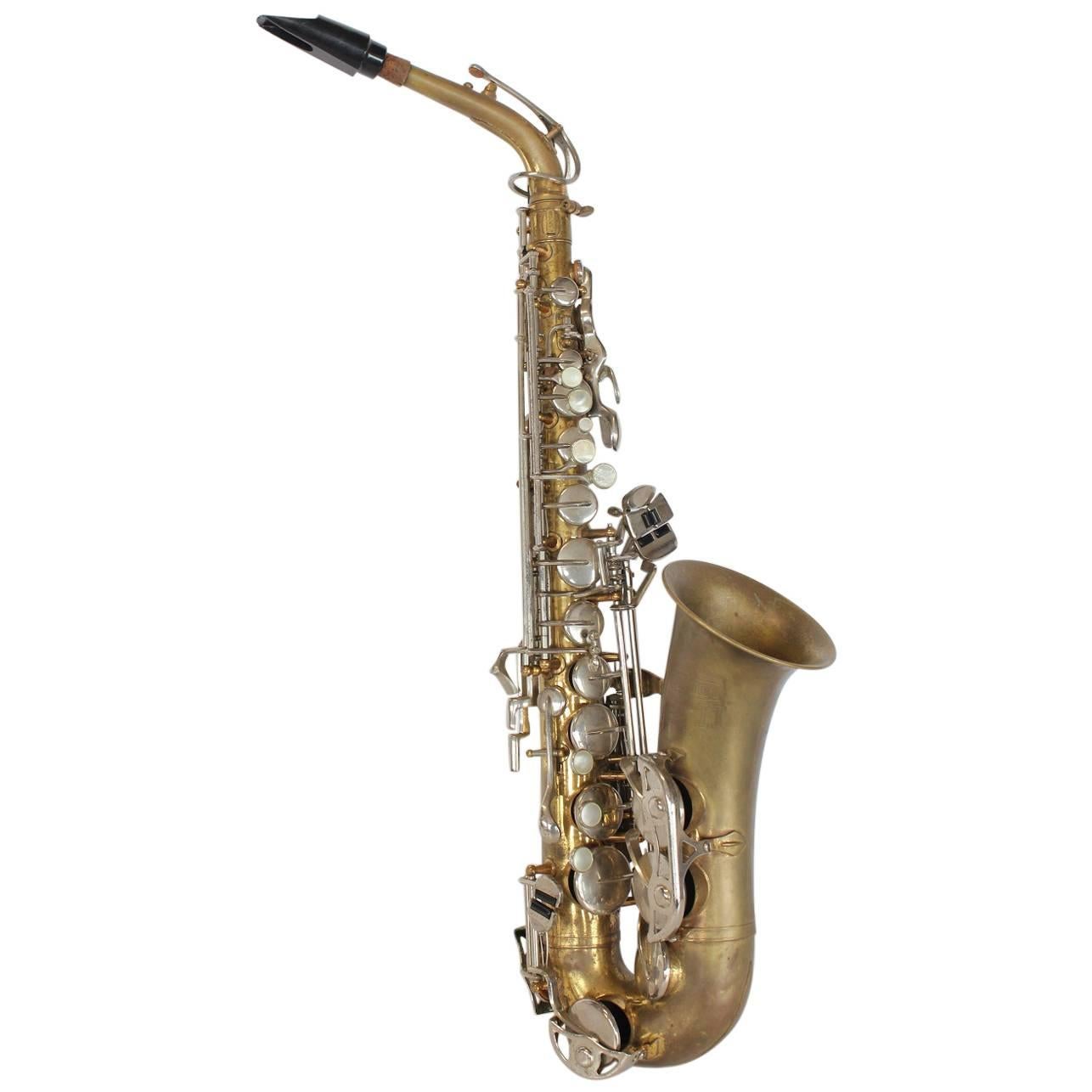 Vintage Selmer Brass Tenor Saxophone Bundy II For Sale