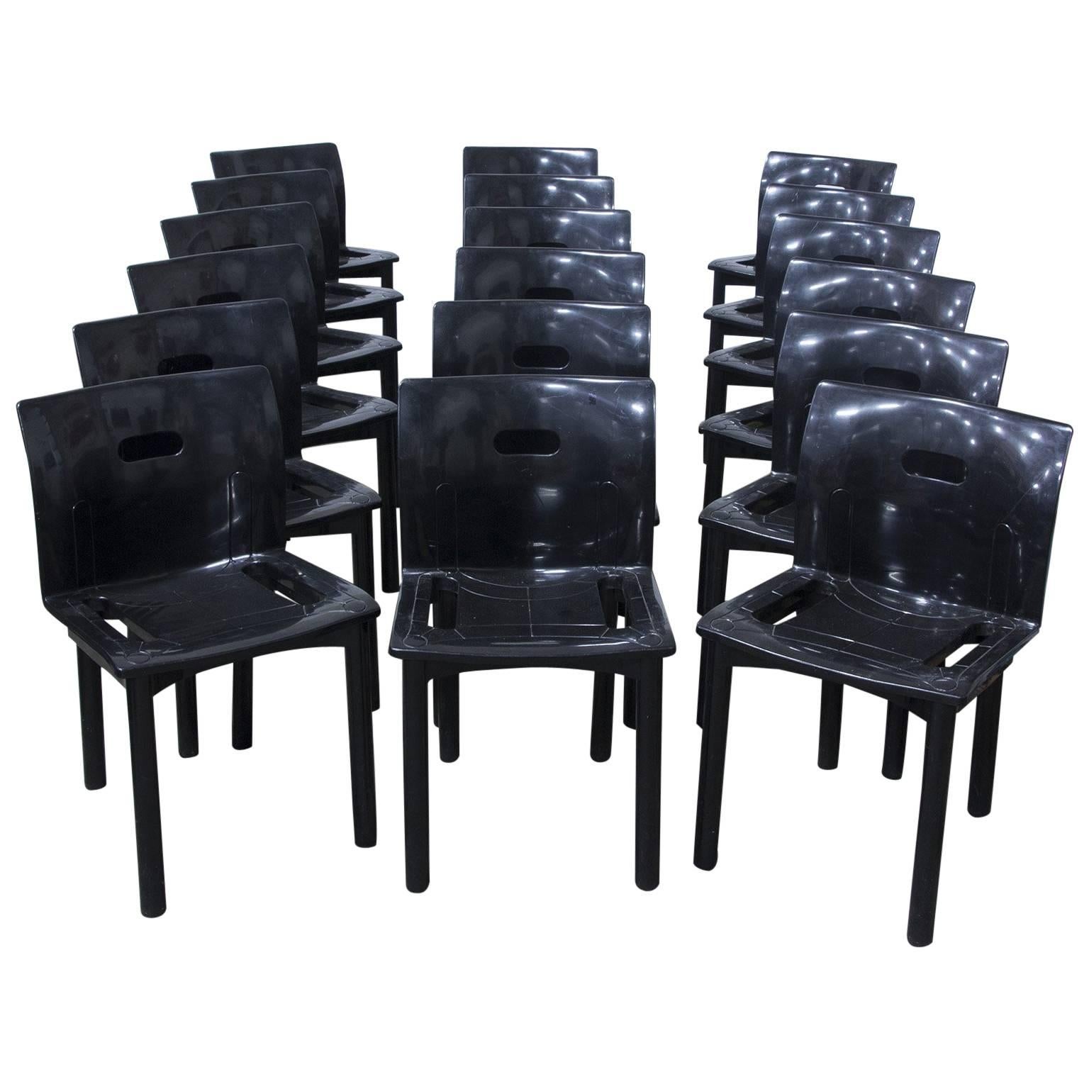 1986, Anna Castelli Ferrieri, Plastic Stacking Chairs 4870 for Kartell in Black